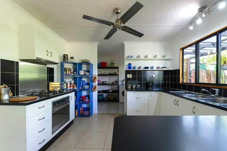 5 Jacaranda Close, Cooya Beach QLD 4873