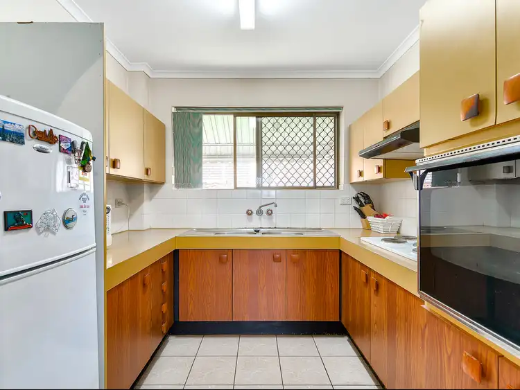 Fourth view of Homely unit listing, 2/60 London Road, Clayfield QLD 4011