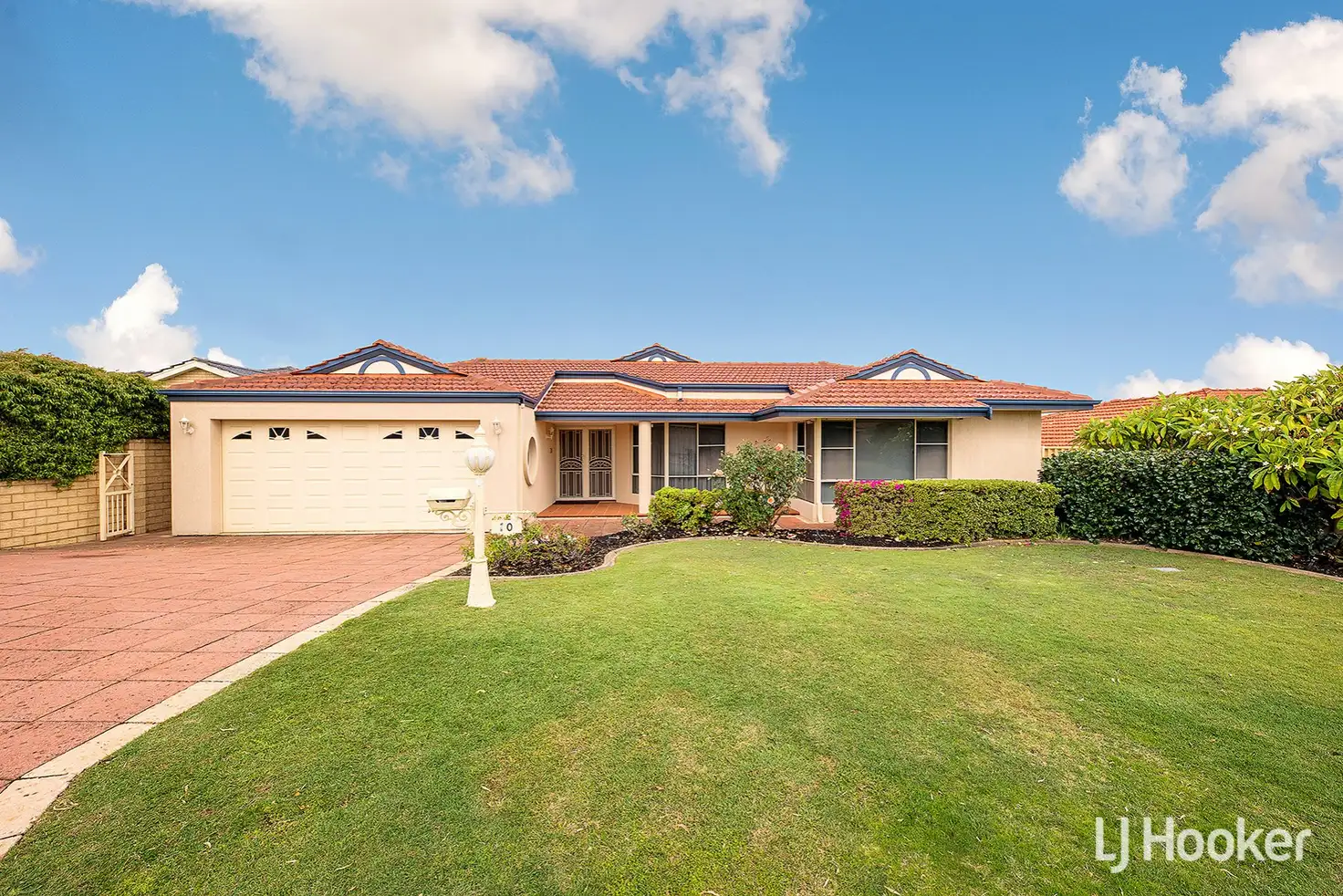 Main view of Homely house listing, 10 Timber Ridge Retreat, Leeming WA 6149