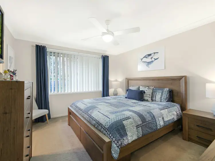 Sixth view of Homely house listing, 8 Snapdragon Crescent, Hamlyn Terrace NSW 2259