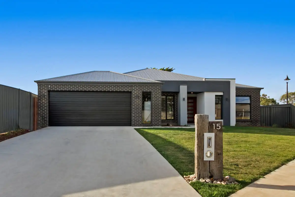 Main view of Homely house listing, 15 Page Court, Sale VIC 3850