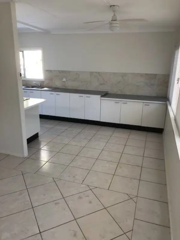 Seventh view of Homely block of units listing, Unit 1-3/11 Bramston Street, Gladstone Central QLD 4680
