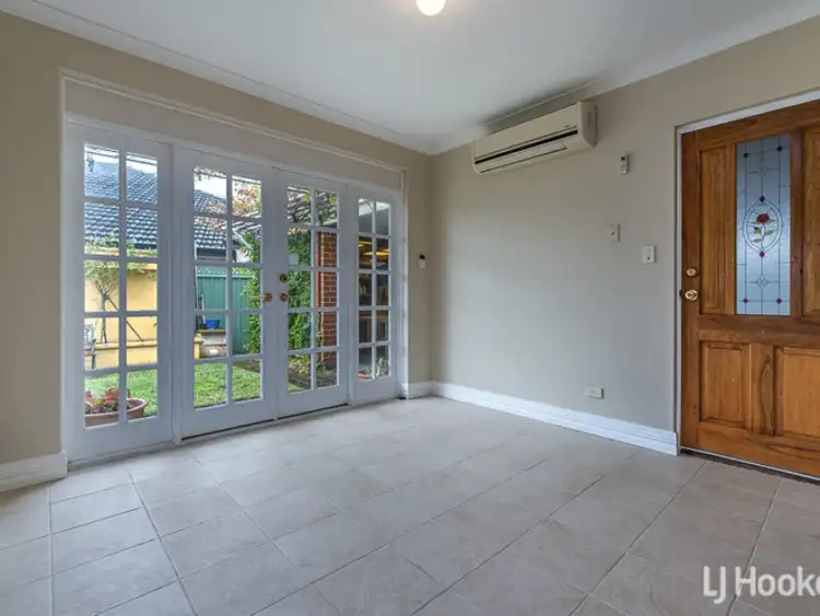 Seventh view of Homely house listing, 15 Merlin Way, Wattle Grove WA 6107