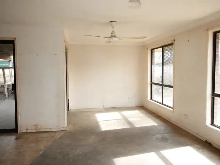 Seventh view of Homely house listing, 4 Richwood Ct, Kensington Grove QLD 4341