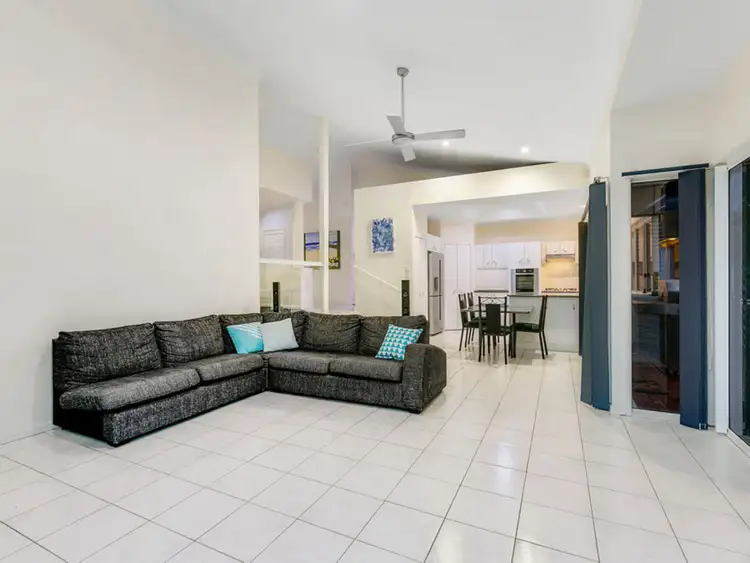 Sixth view of Homely house listing, 3 Garvie Place, Highland Park QLD 4211