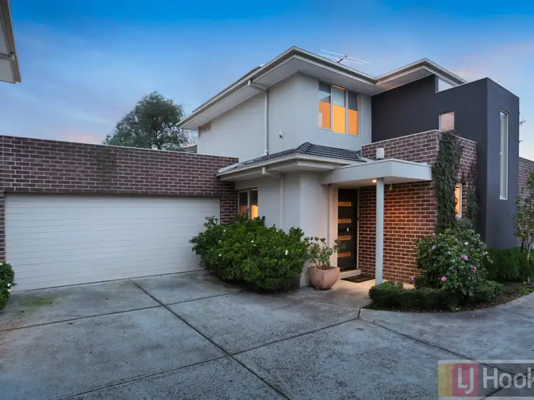 2/4 Saltbush Court, Rowville VIC 3178