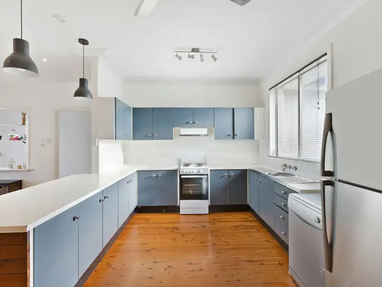 Fifth view of Homely house listing, 2 Moss Avenue, Toukley NSW 2263