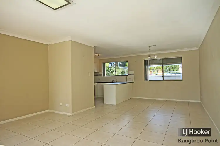Fourth view of Homely unit listing, 8/45 Lambert Street, Kangaroo Point QLD 4169