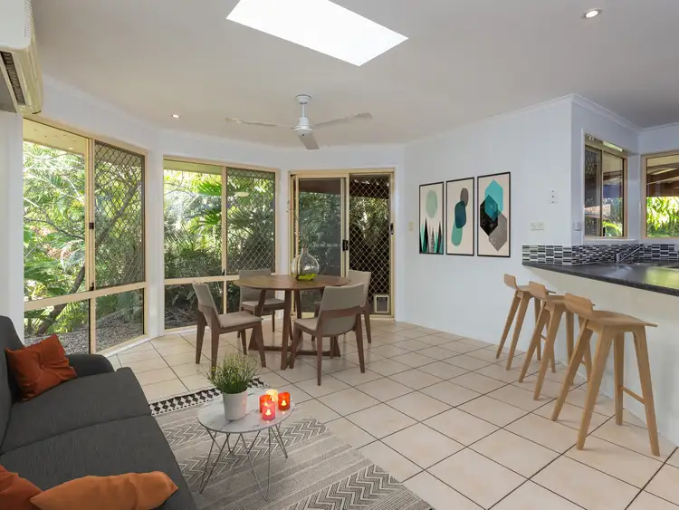 Sixth view of Homely house listing, 8 Oxley Court, Albany Creek QLD 4035