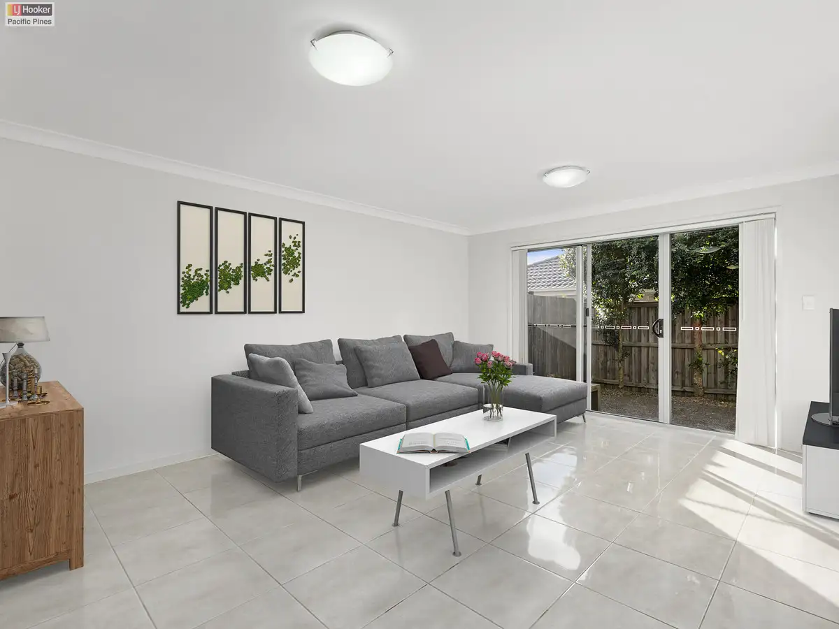 Main view of Homely townhouse listing, 2/52 Hawkesbury Avenue, Pacific Pines QLD 4211