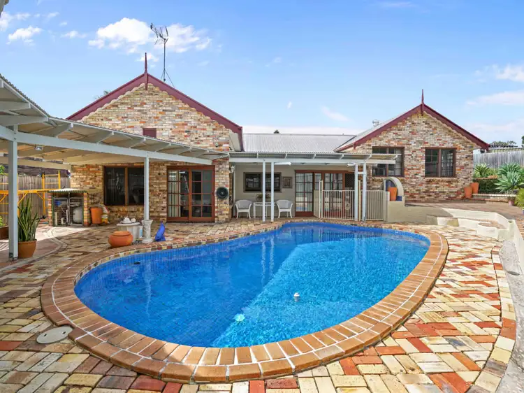 10 Solar Court, Benowa QLD 4217