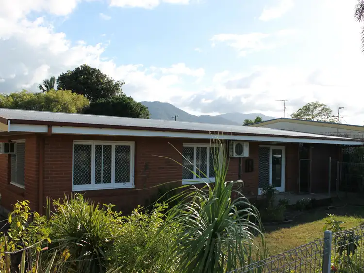 269 Aumuller St, Westcourt QLD 4870