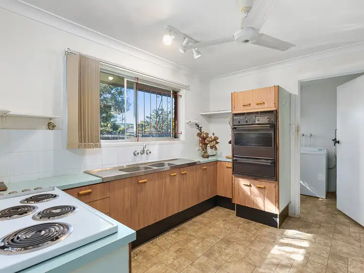 Third view of Homely house listing, 5 High View Drive, Cleveland QLD 4163