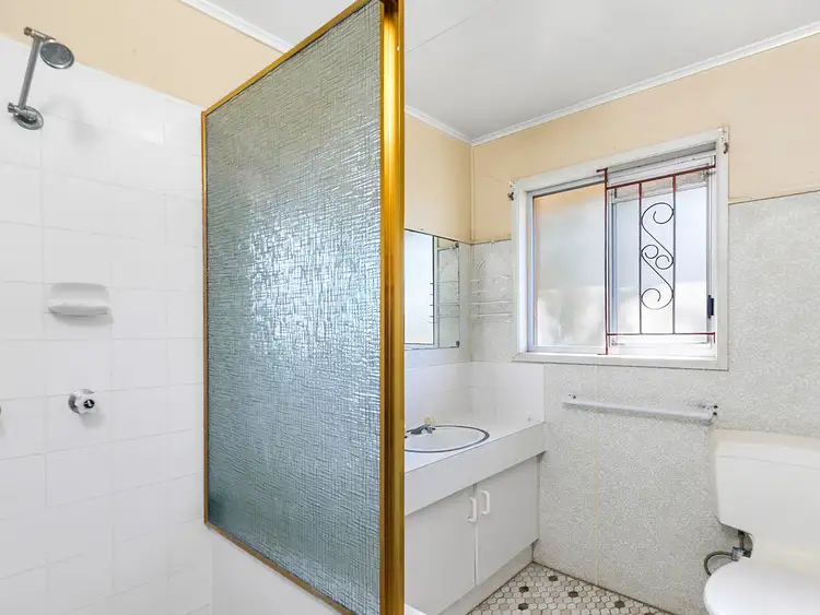 Fifth view of Homely house listing, 5 High View Drive, Cleveland QLD 4163