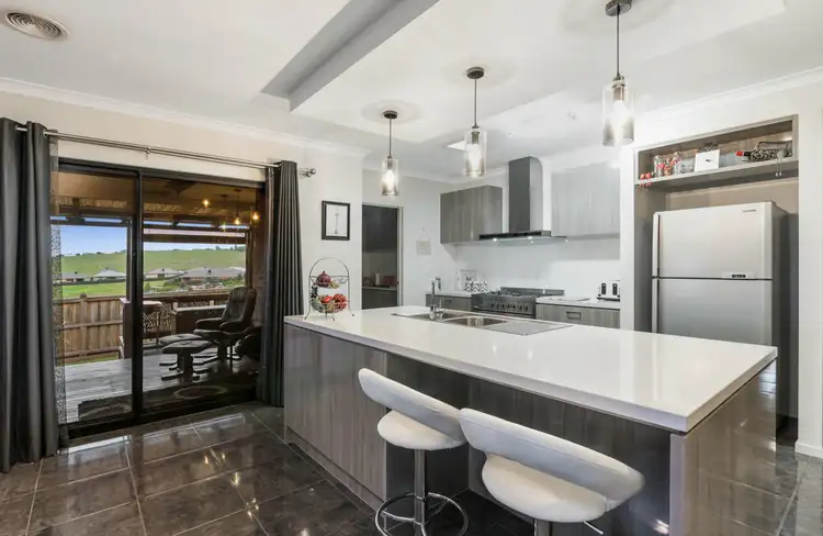 Second view of Homely house listing, 7 Springridge Boulevard, Wallan VIC 3756