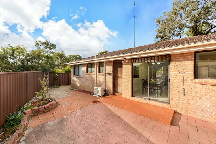 Fifth view of Homely villa listing, 6/196-200 Harrow Rd, Glenfield NSW 2167