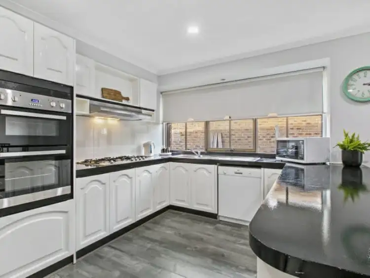 Third view of Homely house listing, 6 Ravensthorpe Crescent, Narre Warren VIC 3805
