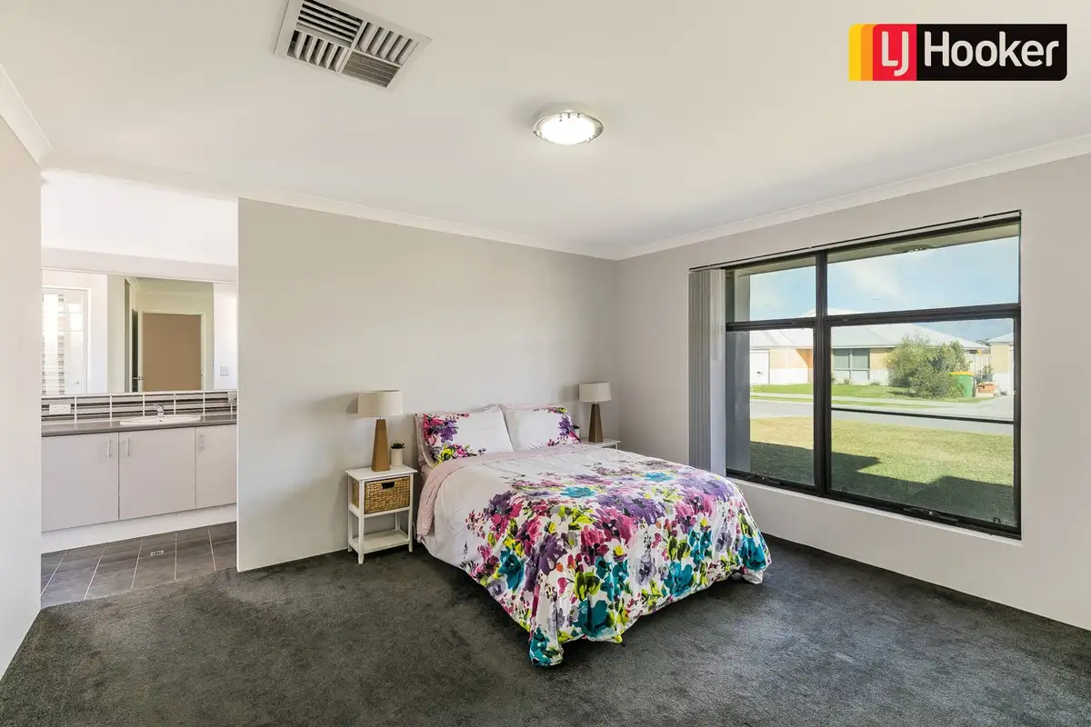 Main view of Homely house listing, 5 Arnside Bend, Waikiki WA 6169