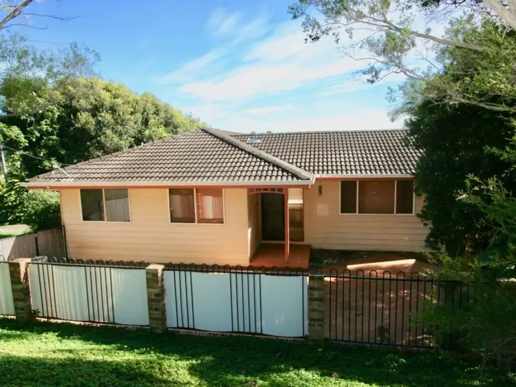 66 Peninsula Drive