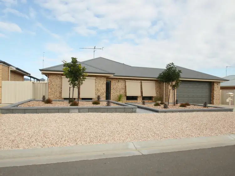 19 Bray Street, Moonta SA 5558