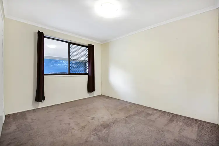 Fourth view of Homely semi-detached listing, 1/11 Ellen Street, Southport QLD 4215