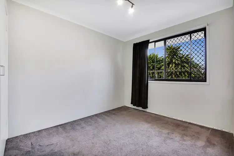 Fifth view of Homely semi-detached listing, 1/11 Ellen Street, Southport QLD 4215