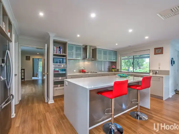 Fourth view of Homely house listing, 7 Brush Court, Canning Vale WA 6155