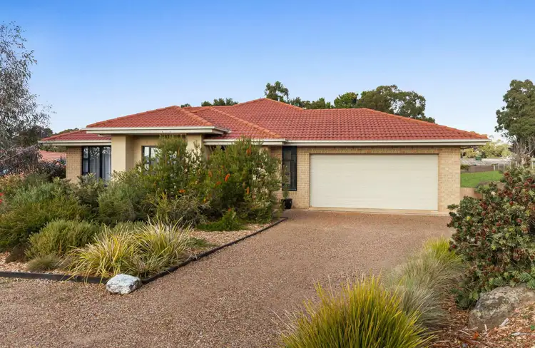 45 Carmelo Court, Hidden Valley VIC 3756