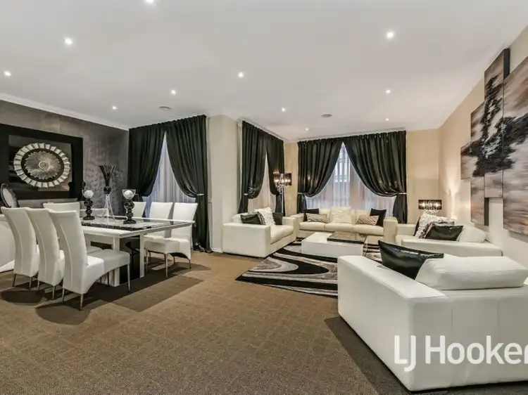 Seventh view of Homely house listing, 10 Papillion Way, Narre Warren South VIC 3805