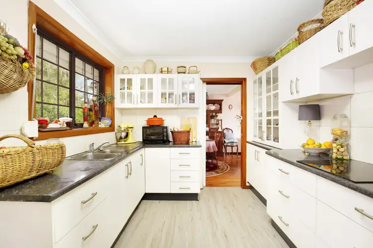 Fifth view of Homely house listing, 27 Stanbrook Avenue, Mount Ousley NSW 2519