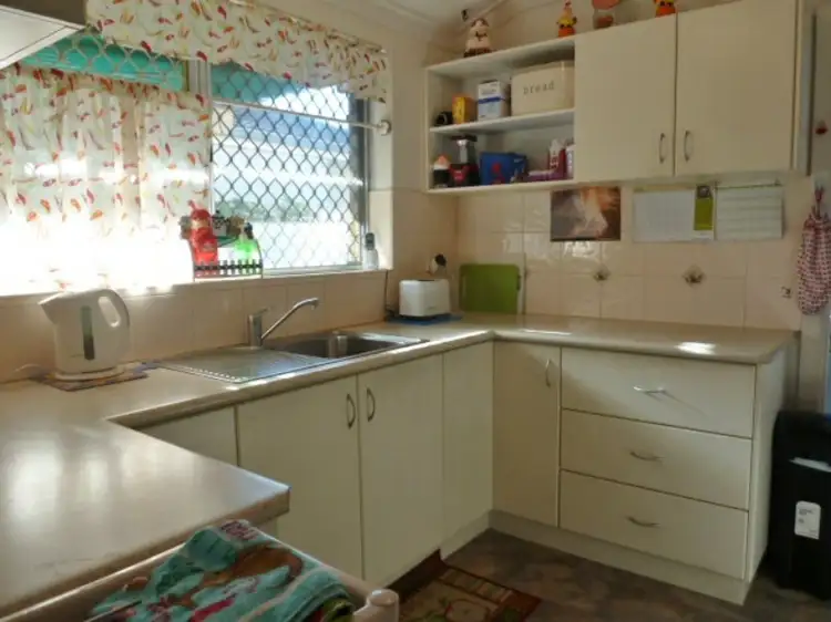 Second view of Homely house listing, 2 Glyndebourne Avenue, Thornlie WA 6108