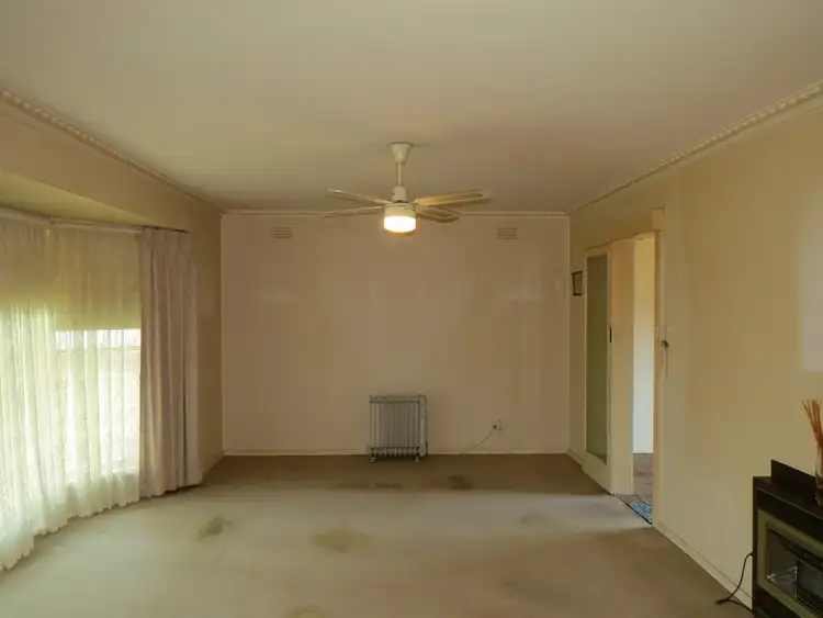Second view of Homely house listing, 27 Goold Street, Bairnsdale VIC 3875