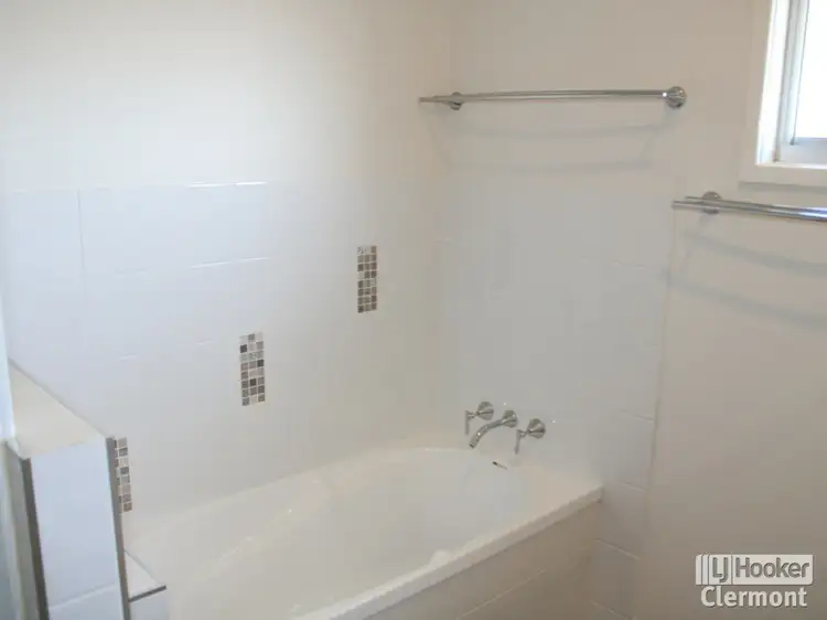 Seventh view of Homely house listing, 19 Athol Court, Clermont QLD 4721