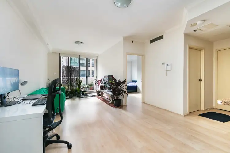 Main view of Homely unit listing, 185/298 Sussex St, Sydney NSW 2000