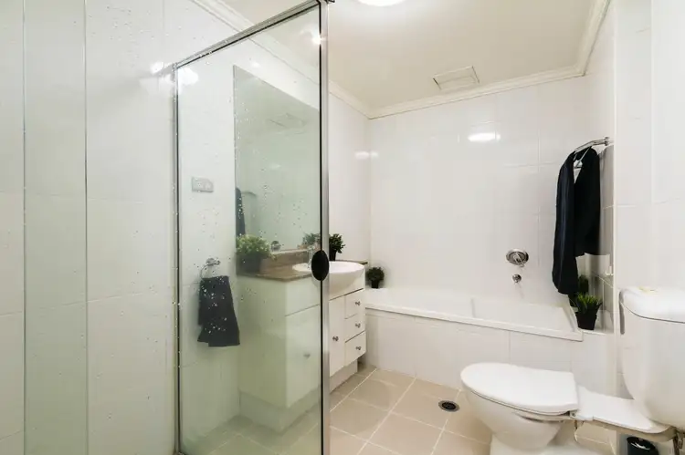 Fourth view of Homely unit listing, 185/298 Sussex St, Sydney NSW 2000