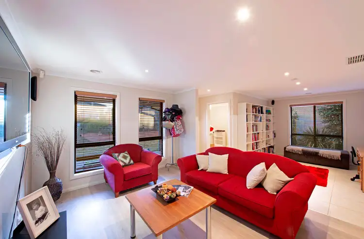 Fifth view of Homely house listing, 19 Siroset Close, Dunlop ACT 2615