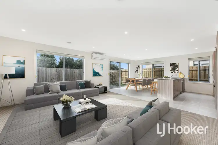 Second view of Homely house listing, 26 Quinella Way, Pakenham VIC 3810