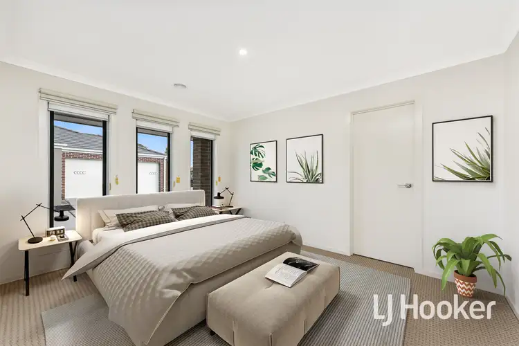 Fifth view of Homely house listing, 26 Quinella Way, Pakenham VIC 3810