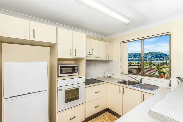 Fourth view of Homely villa listing, 15/31 Fiona Street, Point Clare NSW 2250