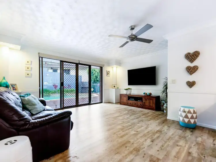 21 Glentrees Grove, Currumbin Waters QLD 4223