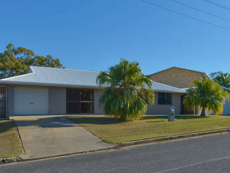 4 Hickory Avenue, Kin Kora QLD 4680