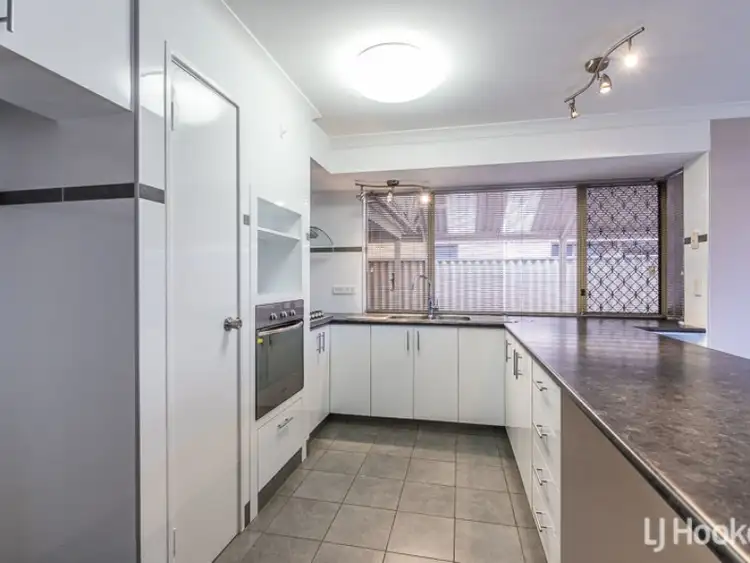 Seventh view of Homely house listing, 33 Nyandi Court, Thornlie WA 6108