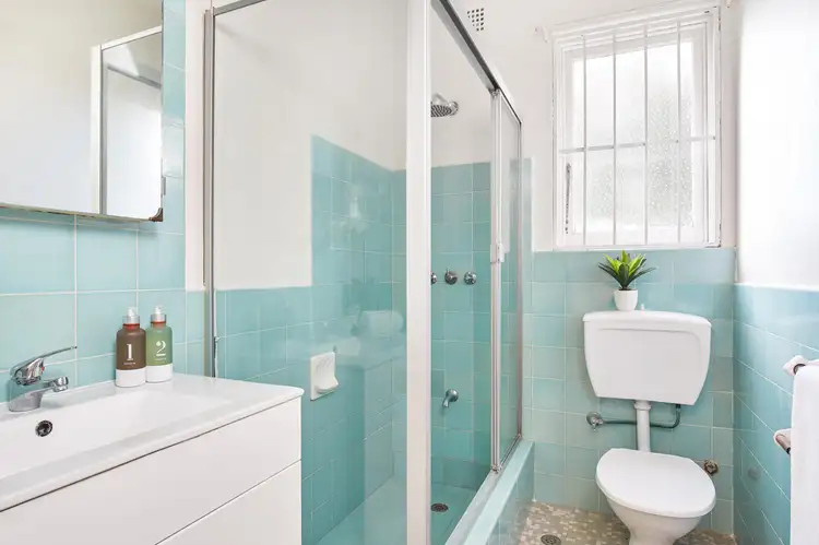 Fifth view of Homely apartment listing, 2/96 Onslow Street, Rose Bay NSW 2029