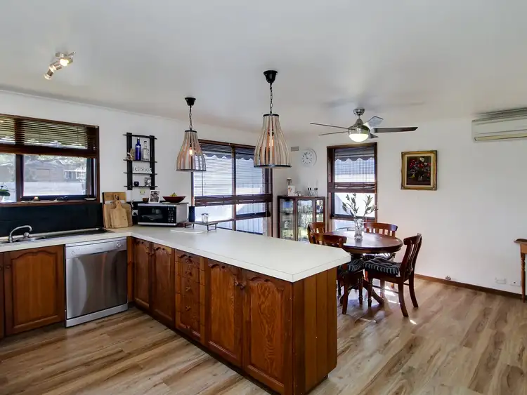 Second view of Homely house listing, 2 Bankin Court, Bairnsdale VIC 3875