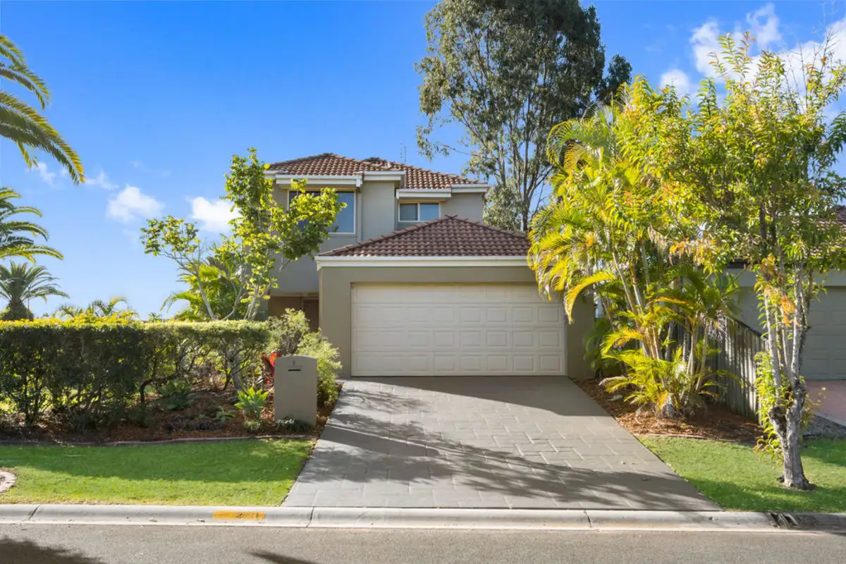 Main view of Homely house listing, 2 Harrow Place, Arundel QLD 4214