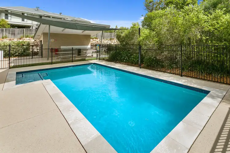 1/6 Rise Circuit, Pacific Pines QLD 4211