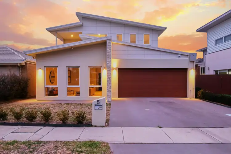 5 Leslie Dwyer Street, Forde ACT 2914