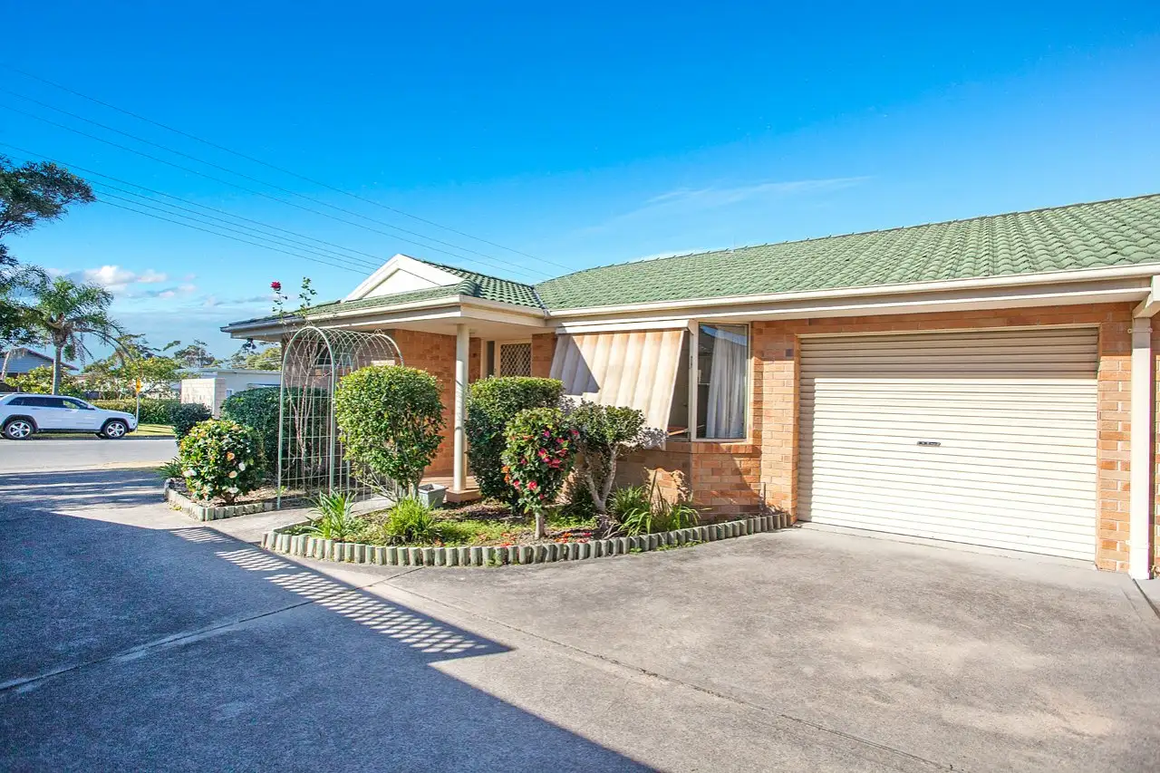 Main view of Homely unit listing, 1/76 Old Bar Road, Old Bar NSW 2430