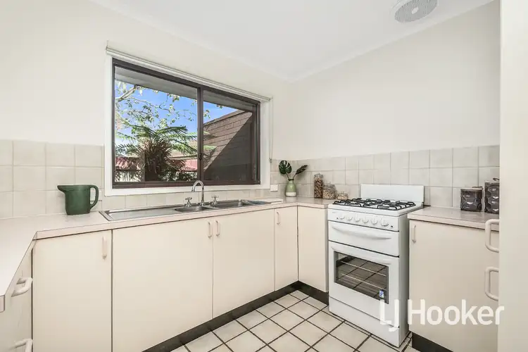 Fifth view of Homely unit listing, 3/2 Tania Court, Pakenham VIC 3810