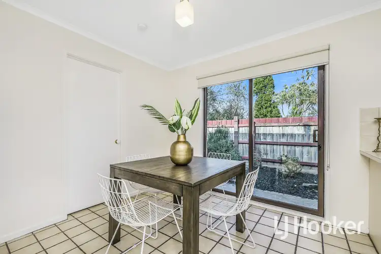 Sixth view of Homely unit listing, 3/2 Tania Court, Pakenham VIC 3810